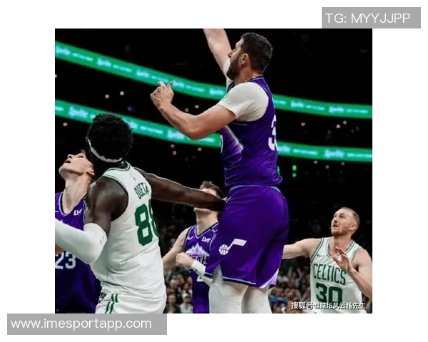 布朗怒斥裁判组失误致球队失利赛后发声引发热议 布朗怒斥裁判组失误致球队失利赛后发声引发热议