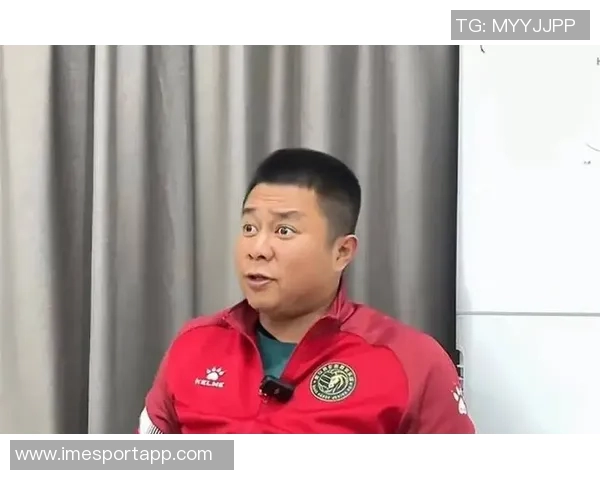 亚泰新任主帅阎峰上任43岁球队名宿力争完成准入首批目标 亚泰新任主帅阎峰上任43岁球队名宿力争完成准入首批目标